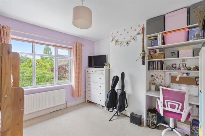 3 bed Semi-Detached for sale Image 11