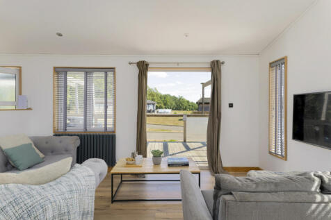 Dream Lodge Villa Sogno, Aspen Lodge Escape, Fornham St. Genevieve, Bury St. Edmunds, Suffolk, IP28 6TT