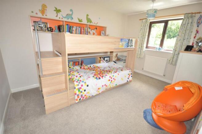 BEDROOM 2