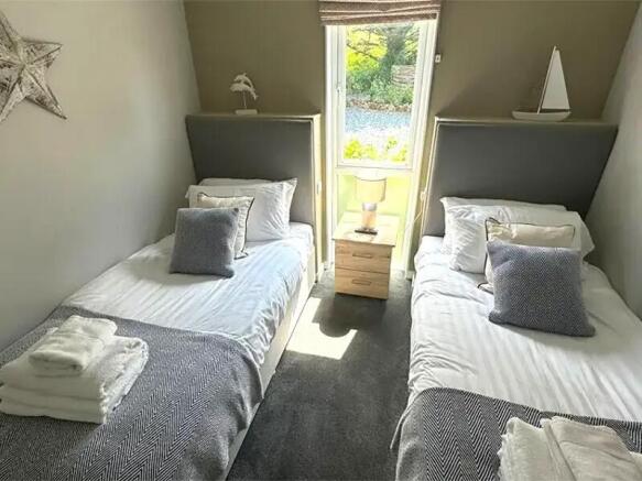 Three Bed Ty Mor, Fishguard Bay Resort, Dinas Cross, Newport, Pembrokeshire, SA65 9ET photo 5