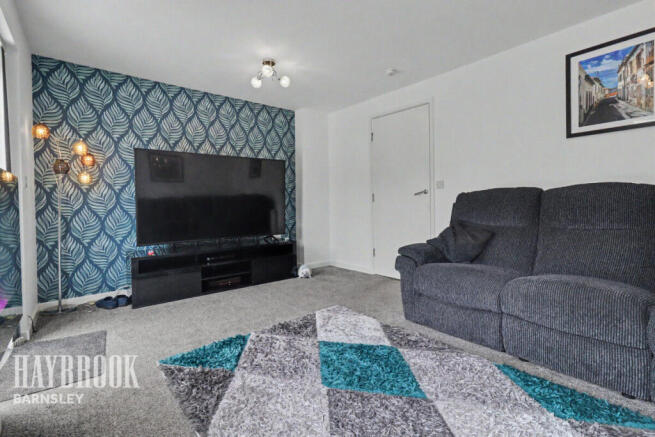 3 bed Town House for sale Image 8