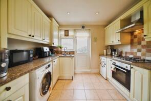 15, Beverley Road, Dagenham RM9 5HR