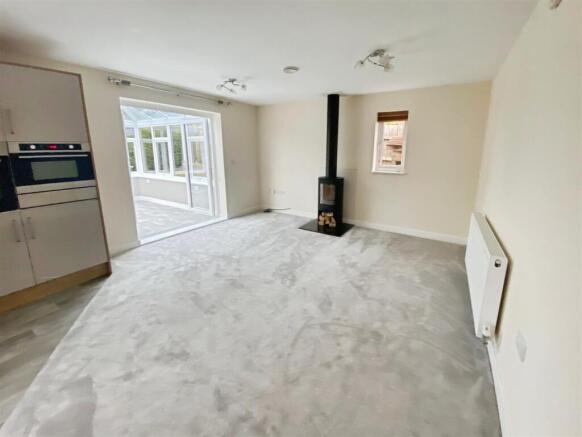 34fce637-0-4C2B-B3AB-A9B666246216-5617-000002A3557