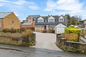 Hillcroft Farm, Estcourt Road, Darrington, Pontefract WF8 3AW