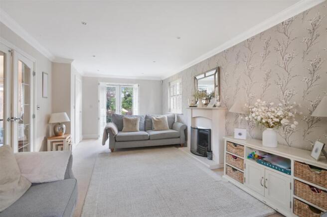 OSPREY DRIVE 16 (6).jpg