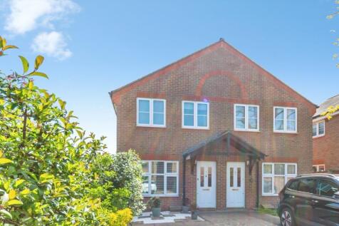 Holt Row, Bedford, Bedfordshire, MK42