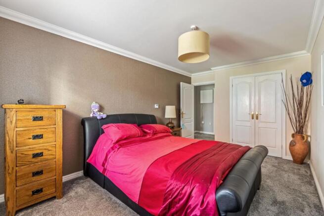 Bedroom 1 (2).jpg