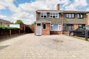 3, Derwent Road, Bedworth CV12 8RT