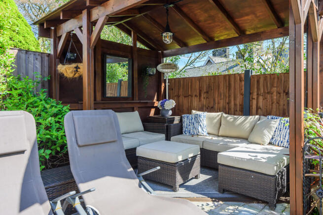 Summerhouse/Gazeb...