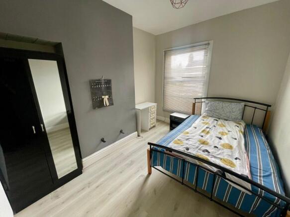 3 bed Terraced to rent Image 6