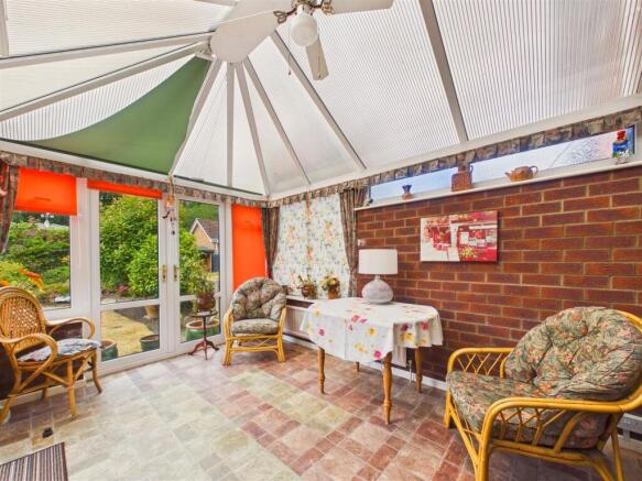 3 bed Terraced for sale Image 6