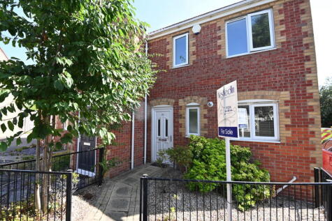 Cropton Road, Royston, Barnsley, S71 4JJ