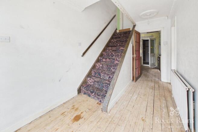 5 bed Detached for sale Image 5