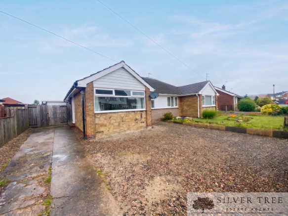 2 bed Semi-Detached Bungalow for sale Image 11