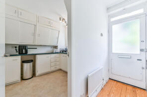 25, Albert Street, London NW1 7LU