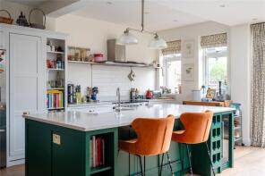 70, Cricklade Avenue, London SW2 3HQ