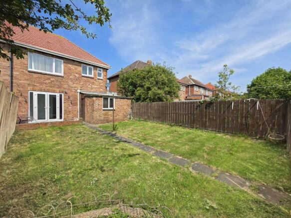 Chipchase Avenue, Cramlington photo 4