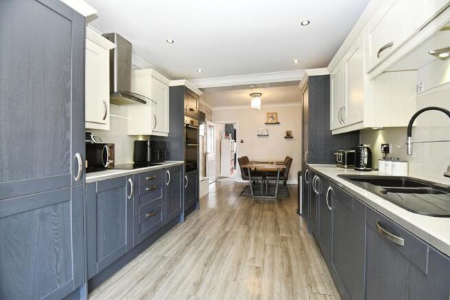 3 bed End of Terrace for sale Image 5