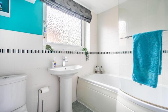 3 bed Semi-Detached for sale Image 12