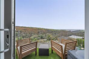 3, Dennis Point, Trewarmett Hill, Trewarmett, Tintagel PL34 0ET