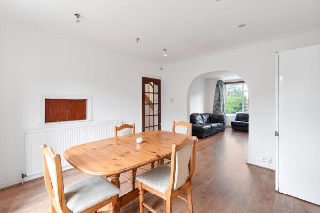 3 bed Semi-Detached for sale Image 11