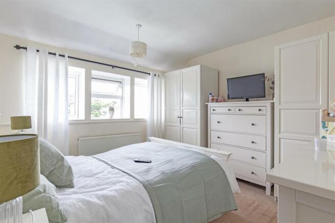 Bedroom 1-1.jpg