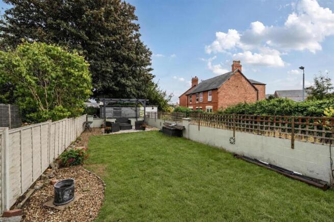 47, Park Avenue, Oswestry. photo 4