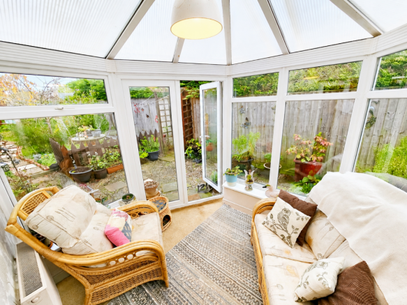3 bed Semi-Detached for sale Image 5