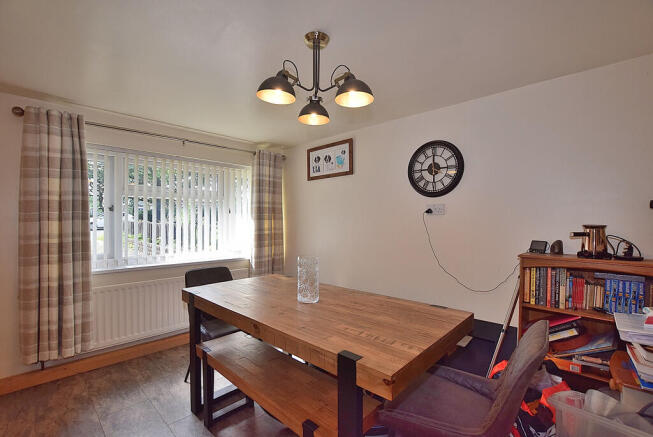 4 bed Detached for sale Image 12