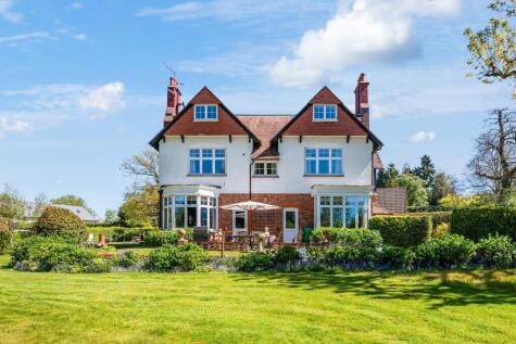 Quarry Road, Oxted, Surrey, RH8 9HE