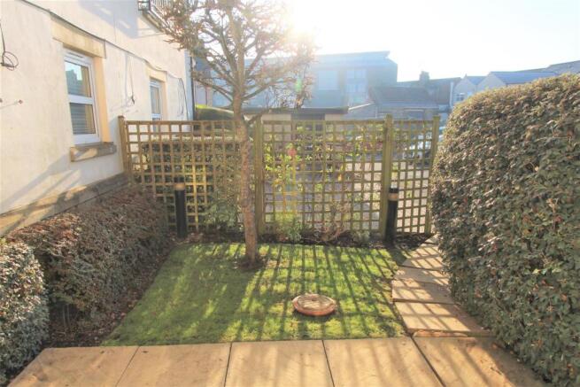 GARDEN.JPG