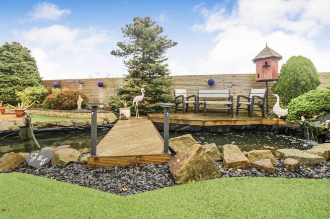 Pond Feature