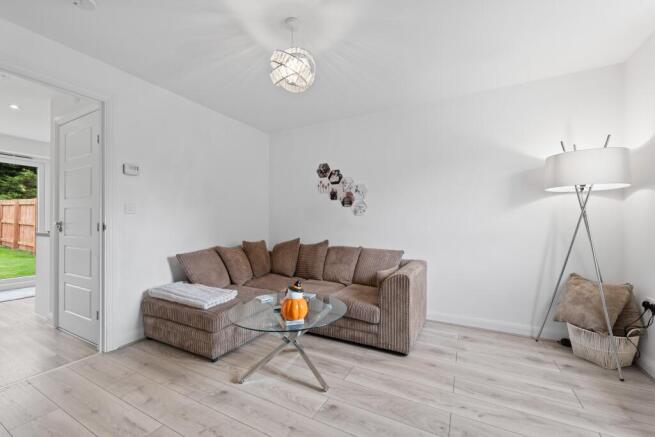 2 bed Semi-Detached for sale Image 5