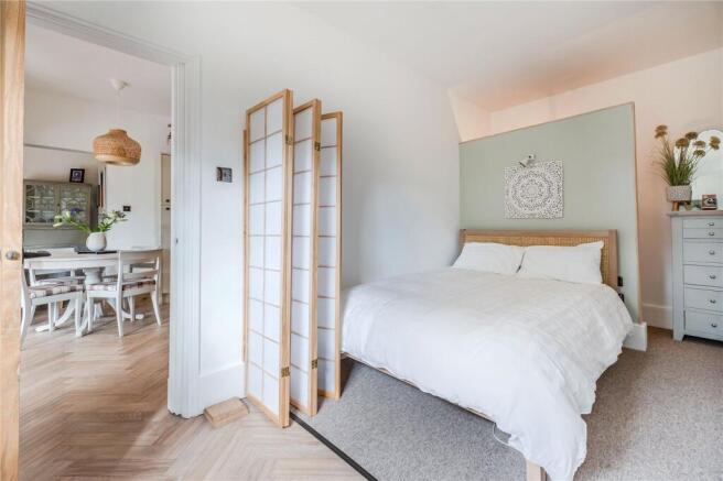 2 bed Apartment for sale Image 8