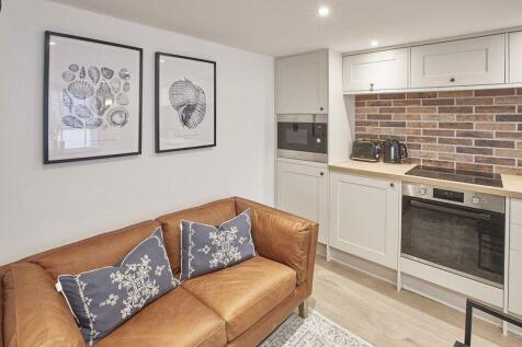 New Quay Road, Whitby, North Yorkshire, YO21 1DL