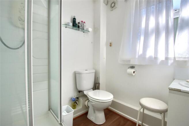 4 bed Link Detached House for sale Image 8