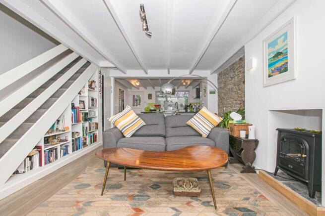 Open Plan Lounge / K