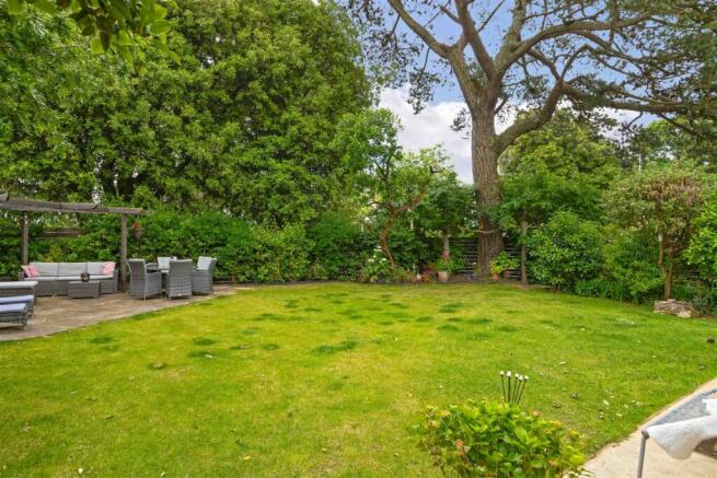 For Sale by Aspire Residential - Offington Lane