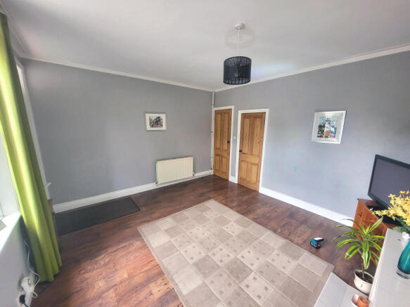 3 bed Terraced for sale Image 5
