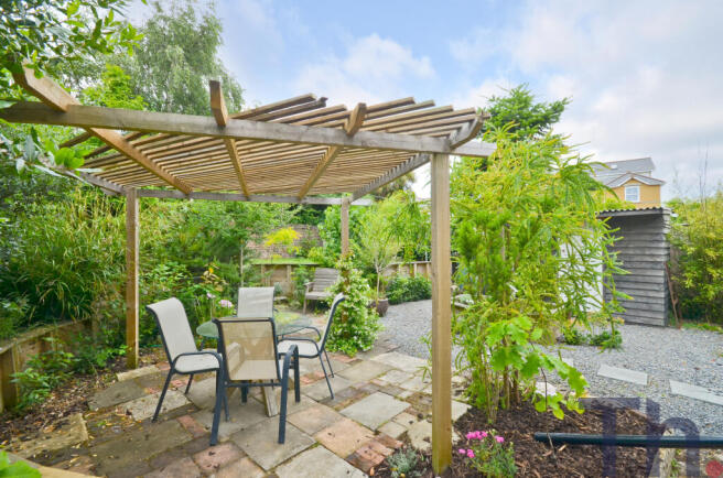 Cottage Style Garden.JPG
