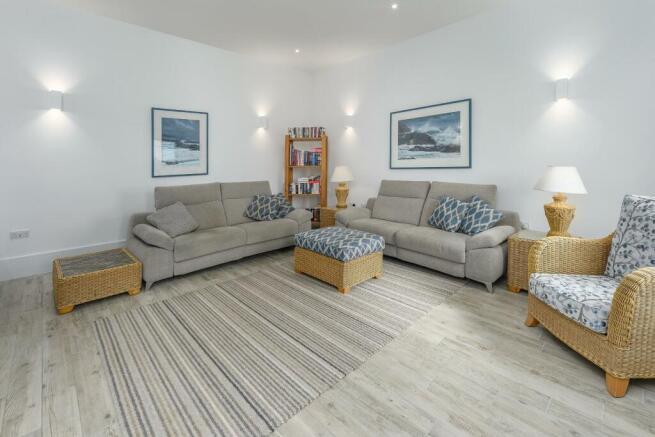 Lounge-3-PRINT.jpg