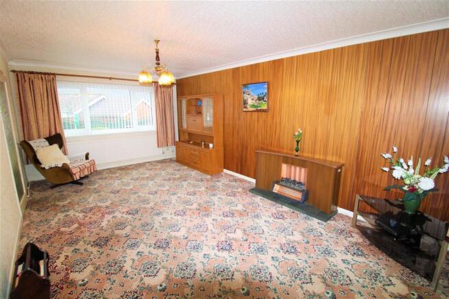 Main lounge/dining room