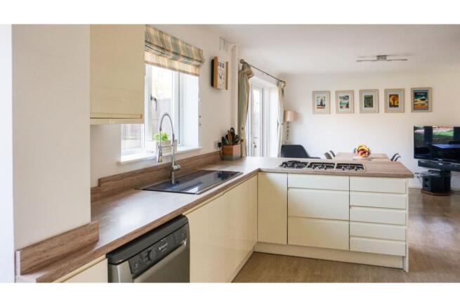 Kitchen/Dining Room