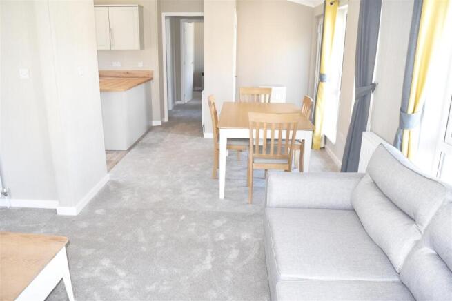 2 bed Park Home for sale Image 7