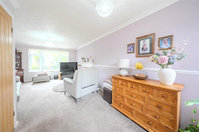 3 bed Semi-Detached for sale Image 11