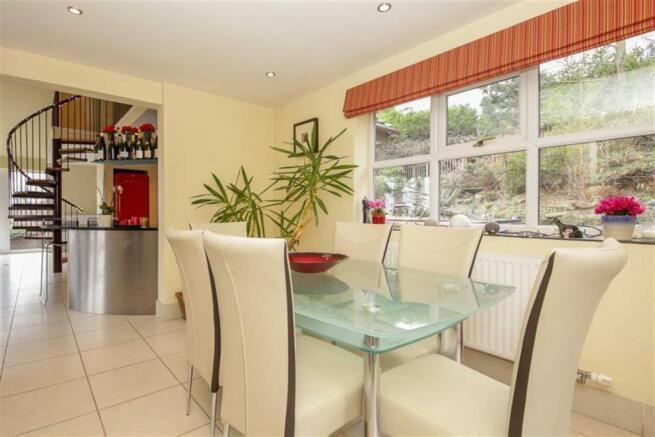 Breakfast Room