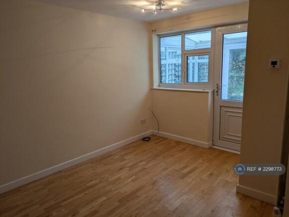 Double Bedroom With Conservatory Off
