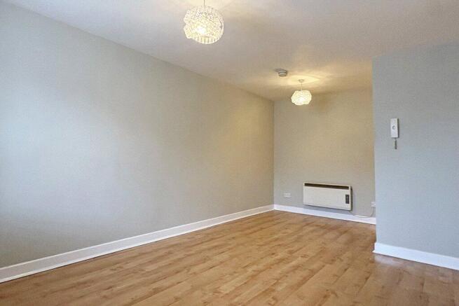 2 bed Apartment for sale Image 4
