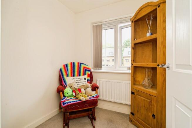3 bed Semi-Detached for sale Image 10