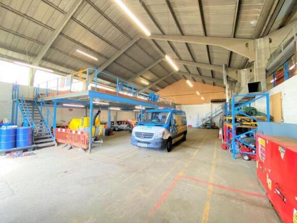 375 Bath Road - Slough - Warehouse To Let